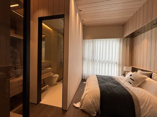 ▲毅聯首馥37坪3房樣品屋，主臥空間。（圖／記者徐銘穗攝）