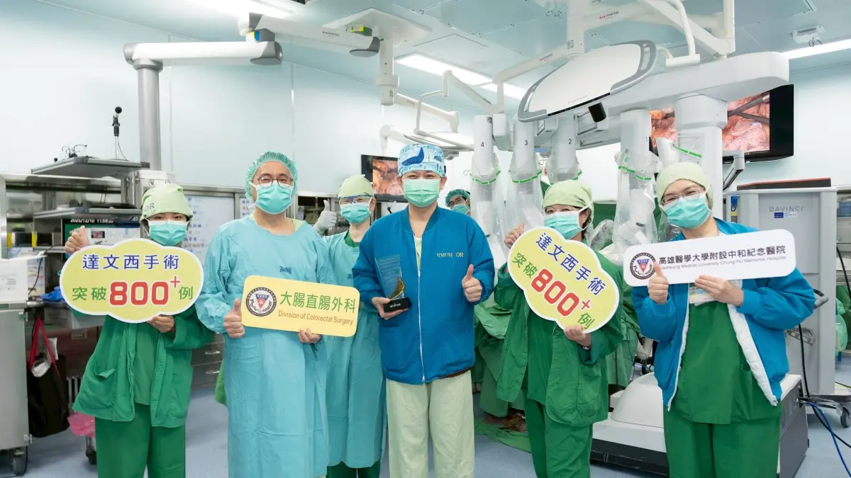 ▲高醫王照元院長率領團隊已治療大腸直腸癌病患超過5,000人，並多次榮獲SNQ國家品質標章肯定。（圖／高醫提供）