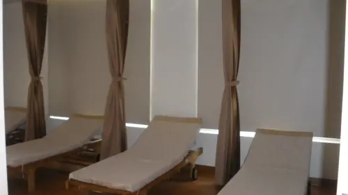 ▲駕駛人休息室內有躺椅可以供民眾小睡休息。（示意圖／高公局官網）