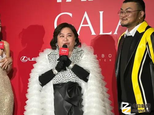 ▲鍾欣凌自嘲像101忠狗。（圖／記者李欣容攝）