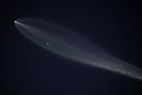 誰在亂射？星鏈與中國衛星「僅差200公尺」險相撞　互控沒協調
