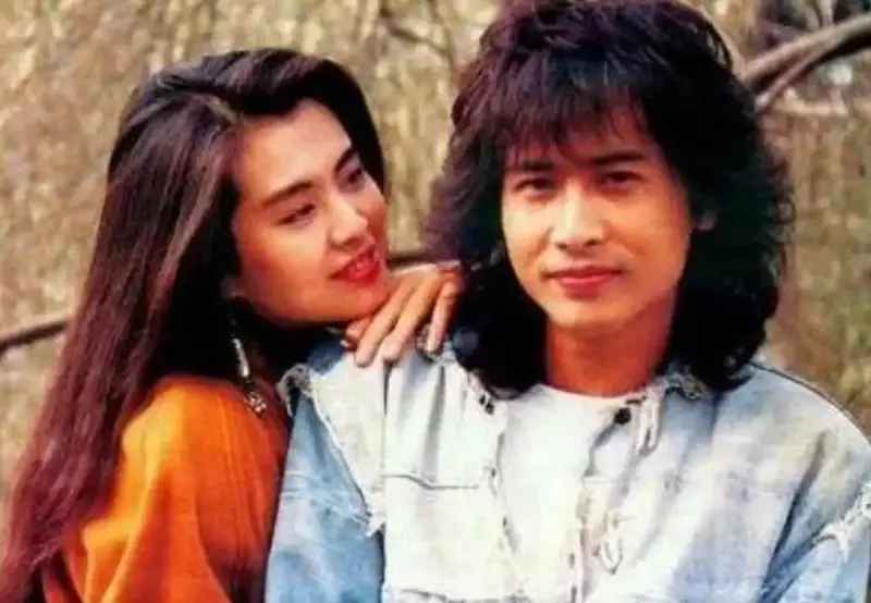 王祖賢愛了齊秦17年!因他私生子心碎分手 終生未婚嘆:此生寥寥