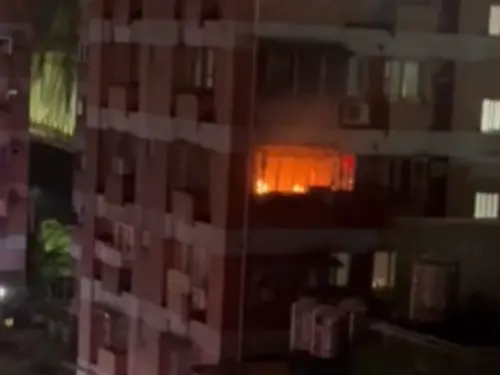 汐止知名社區陷火海！現場「傳爆炸巨響、火舌狂竄」驚悚瞬間被拍
