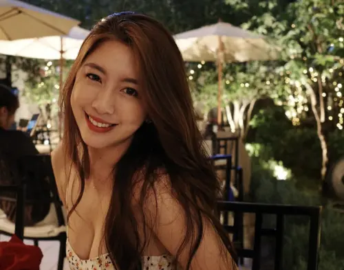 NONO辜莞允曬神級辣照萬人點讚！爆偷拍閨密消失5年近況曝光
