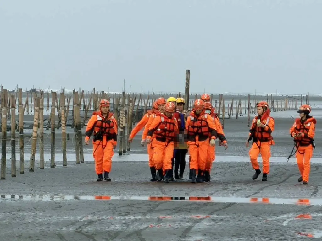 ▲台中一名2線2星魏姓員警，前往彰化伸港釣魚不慎落水身亡。（圖／翻攝畫面）
