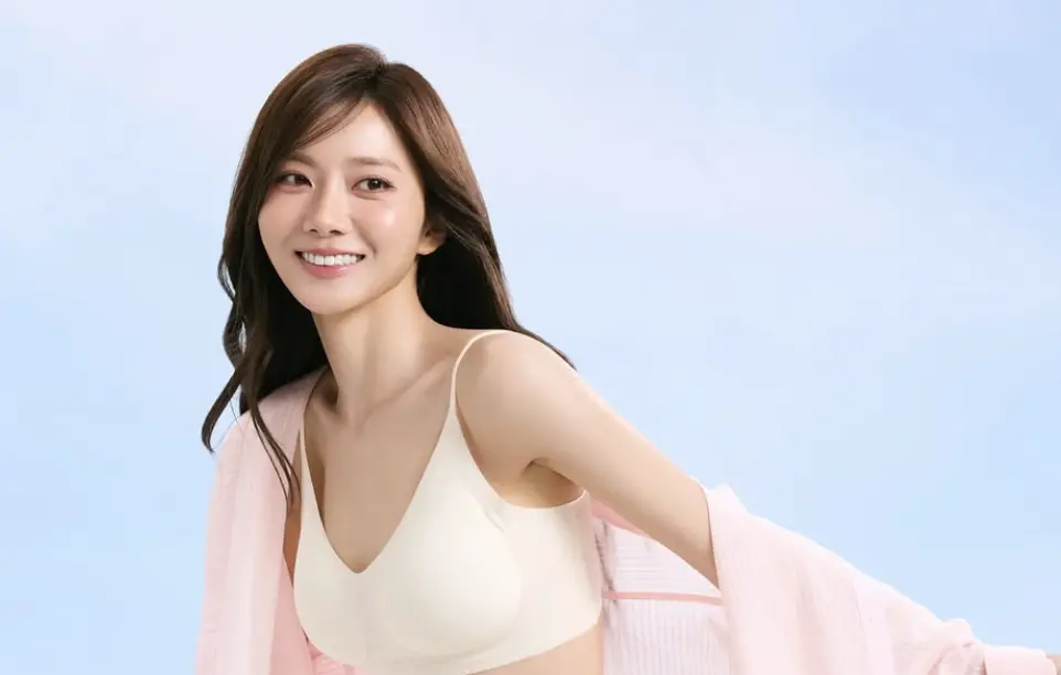 ▲豆花妹（蔡黃汝）自爆被坦克車撞，同步公開瘀青照嚇壞粉絲。（圖／IG@fafa19871115）