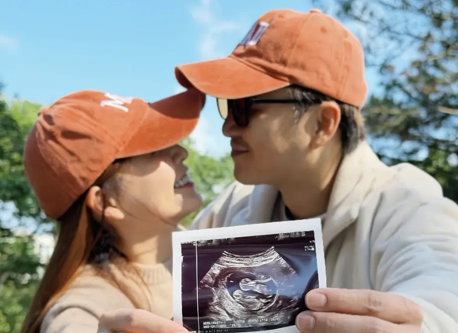 ▲謝京穎（左）和Energy張書偉結婚2年，今（18）日宣布懷上雙胞胎，而張書偉因閃兵案目前工作停擺，難怪生小孩的進度超前。（圖／翻攝自謝京穎IG）