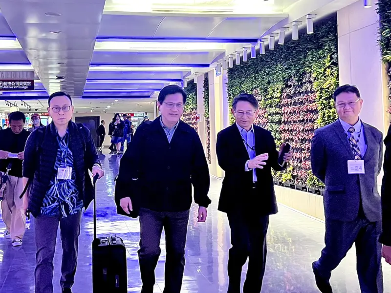 ▲外交部長林佳龍出發帛琉拚外交。（圖／取自林佳龍臉書）