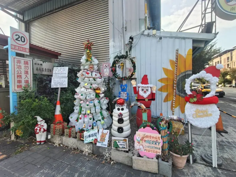 ▲環保聖誕樹裝置(圖／環保局提供2025.12.18)