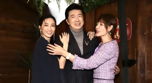 ▲潘奕如（左起）、吳皓昇、李沛綾三角關係剪不斷理還亂。（圖／民視提供）