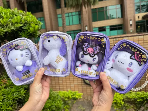 7-11「ANNA SUI三麗鷗」獨家聯名！25款甜酷風周邊：水晶麻將必收
