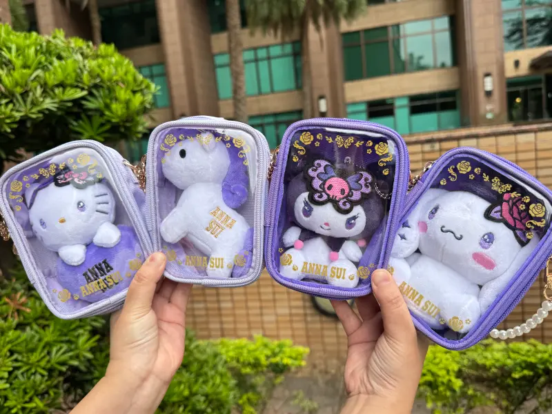 ▲7-11「ANNA SUI X三麗鷗跨界聯名」快閃購活動，將在2026年1月登場。（圖／記者鍾怡婷攝）