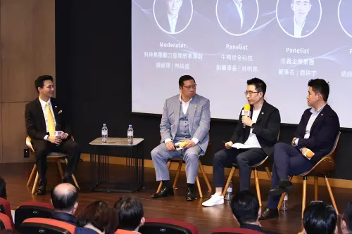 ▲台灣數位資產暨開放科技協會舉辦「轉型的力量：企業數位進化與價值創造」論壇，共同探討企業如何在科技浪潮中引領變化，也邀請信義房屋、中興保全科技、麗嬰房分享企業數位化過程。（圖／記者朱永強攝影）