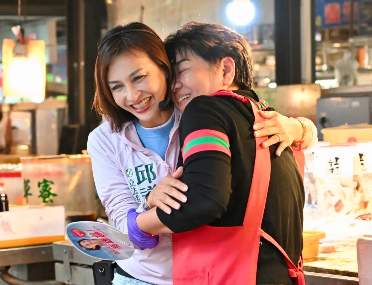 ▲邱議瑩分享金馬演員陳慕義與金曲樂團主唱楊大正力挺影片。（圖／邱議瑩辦公室提供）