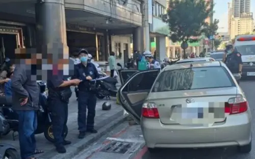 僅10萬元交保...高雄77歲婦誤踩油門暴衝　母子遭夾兩車間1死1傷
