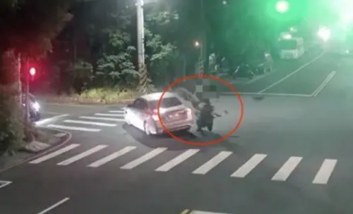 左轉車狠撞直行機車！五股25歲騎士噴飛重摔　無呼吸心跳搶救中
