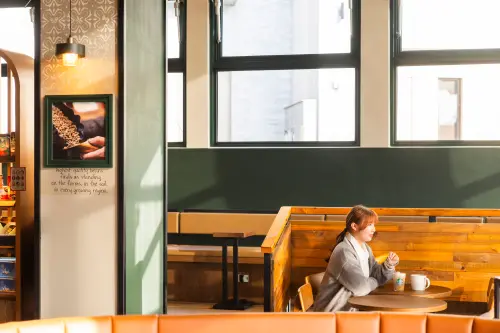 ▲星巴克鹿港門市今重新回歸。（圖／星巴克starbucks.com.tw）