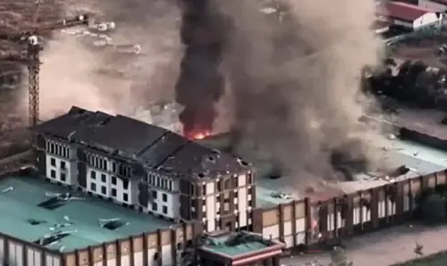 泰軍開轟柬賭城！6大詐騙據點成焦土　柬埔寨卻神隱缺席反詐會議
