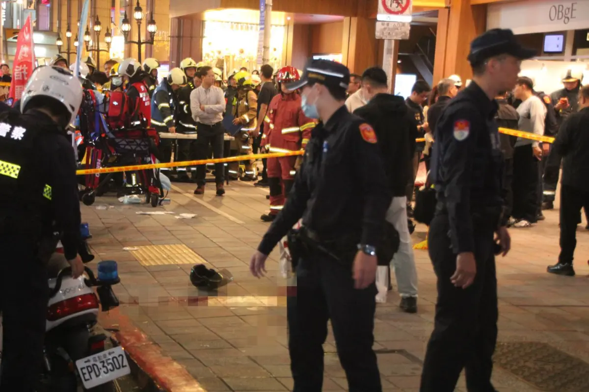 ▲台北捷運台北車站與中山站出現煙霧彈以及隨機砍人攻擊事件。（圖／記者鍾泓良攝影）