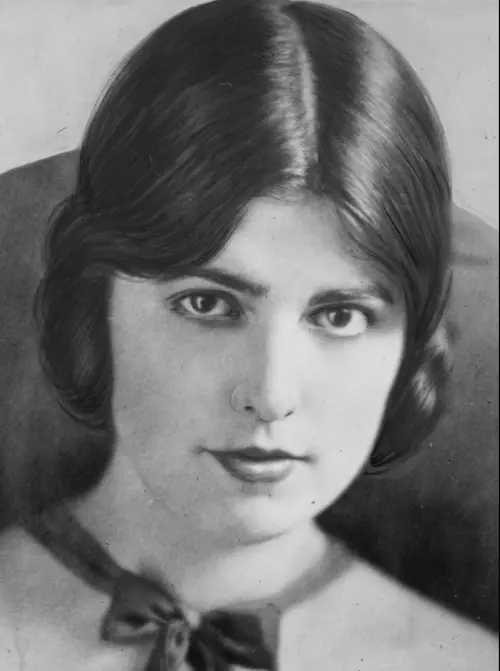 ▲維吉尼亞拉佩生前在電影中只是小配角，卻因為跑趴暴斃、成為好萊塢第一樁性醜聞的要角，而在百年後還被人記住。（圖／摘自wikipedia）