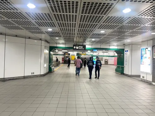 ▲北捷今（19）日發生隨機砍人案，公館商圈晚間21點時人潮現況曝光。（圖／記者林子翔攝）