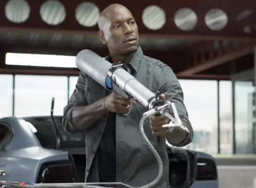 《玩命關頭》泰瑞斯轉發中山站攻擊畫面！老外驚訝：沒人趕快逃？
