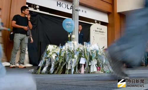 ▲張文案造成4人死亡、11人受傷，民眾自發前往獻花悼念死者。（圖／NOWNEWS攝影中心）