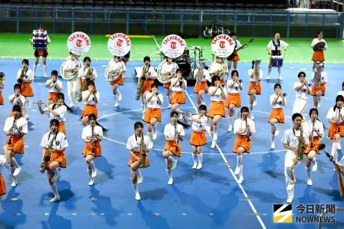 ▲以樂會友「橘色惡魔」屏東交流演出，深化台日文化情誼。（圖／記者莊全成攝，2025.12.20）