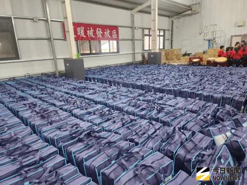 ▲亮宇油封企業舉辦「點亮愛心 寰宇共善」，集結眾人愛心，盼溫暖弱勢家庭。（圖／記者金武鳳攝，2025.12.20)