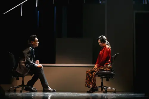 ▲百老匯搖滾音樂劇《Next to Normal 近乎正常》談論身心疾病的醫病與家庭關係。（圖／活性界面製作提供）