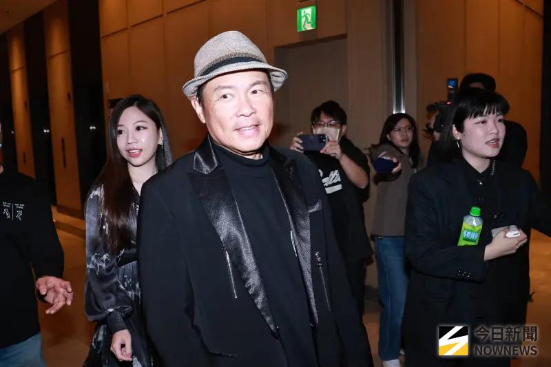 ▲綜藝大哥曾國城（如圖）今（29）日迎來58歲生日，在歷經黃子佼事件、古蹟抽菸風波與身材羞辱爭議，他靠著低調沉潛耕耘，一步步贏回觀眾信任，如今仍是台灣綜藝圈的一哥之一。（圖／記者吳翊緁攝影）