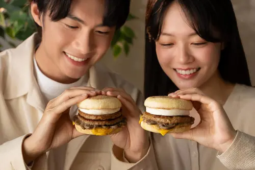 ▲麥當勞年末限定早餐「蕈菇滿福堡」回歸。（圖／麥當勞mcdonalds.com）