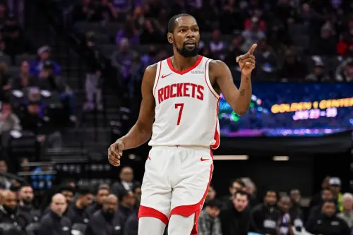 NBA／KD寫2大里程碑！超越母親偶像　一次助攻讓他比肩喬丹、詹皇
