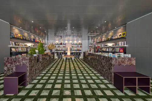 ▲「桃源Bleu&Book」書店空間與「新潤 安曼莊園」接待中心完美相融。（圖／業者提供）