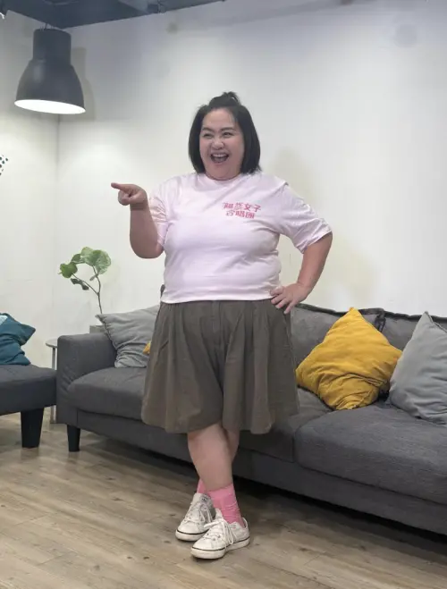 ▲鍾欣凌為《陽光女子合唱團》練舞，還會被女兒嫌跳不好。（圖／記者蘇詠智攝）