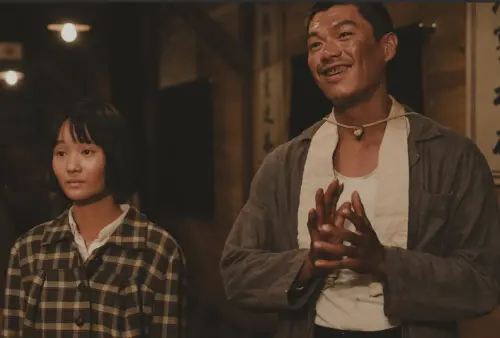 ▲方郁婷（左）與柯煒林（右）在《大濛》中的表現，讓許多觀眾受到感動。（圖／華文創提供）