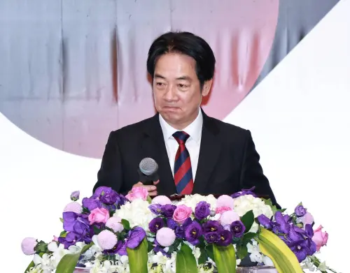 賴清德最新民調大復活！游盈隆曝「這群人」歸隊　他改2字網笑翻
