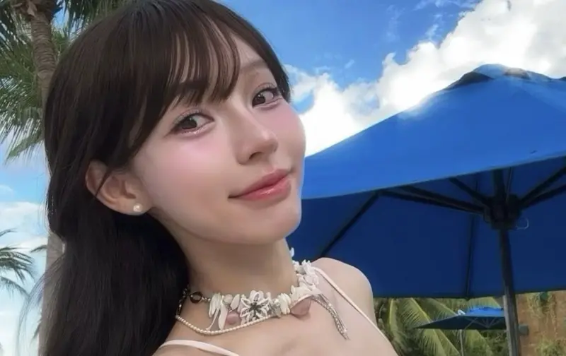 ▲林襄被爆出跟經紀人莉奈關係生變，慘被冷凍掉數百萬元收入；過去她「淨身出戶」逃離孫生住處的過往也被拿來討論。（圖／臉書@林襄 Mizuki）