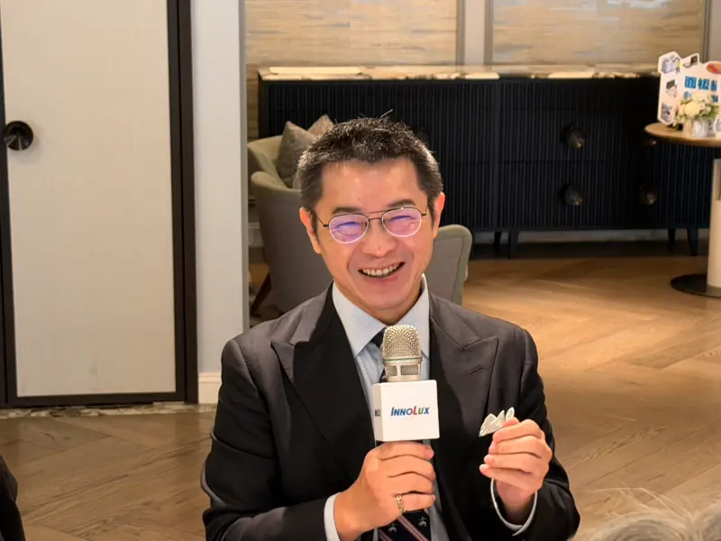 群創2026年拼轉型　董座洪進揚：面板基礎上聚焦Car UX、先進封裝