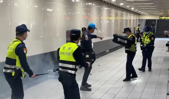 ▲ 高市警局今（23）日由局長林炎田召集相關單位，實施跨年警衛部署及兵棋演練。（圖／高市警局提供)