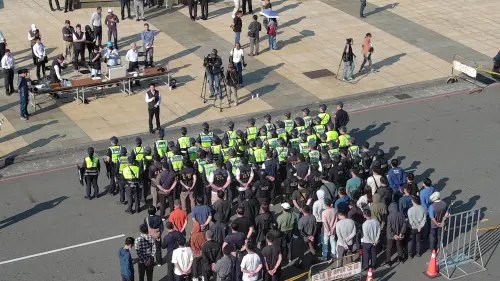 ▲空拍機空巡小組制空監控會場狀況。(圖／高市警局提供)