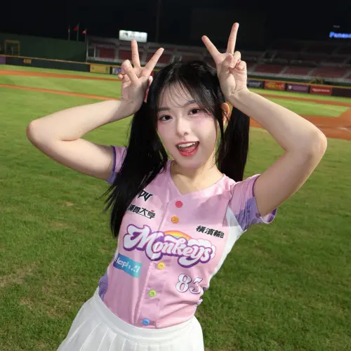 ▲芷軒今年明星賽還獲得應援名額，未料年底就沒被續約。（圖／翻攝自臉書@芷軒 Zhi Xuan）