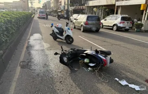 新北三芝驚險車禍！外籍男撞違停貨車　孕妻與2歲幼童慘摔骨折
