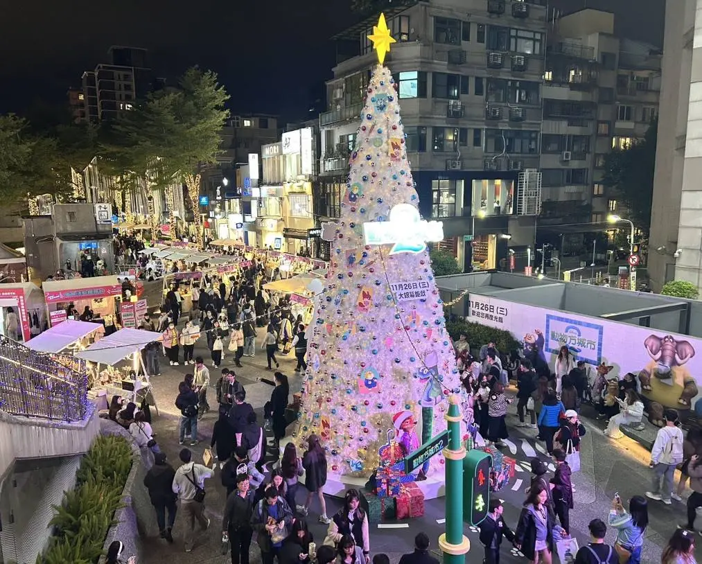 ▲聖誕節來了！本文整理全台聖誕節活動，圖為台北捷運和台灣華特迪士尼公司合作打造的《動物方城市2》聖誕主題裝置。（圖／北捷提供https://www.metro.taipei/）