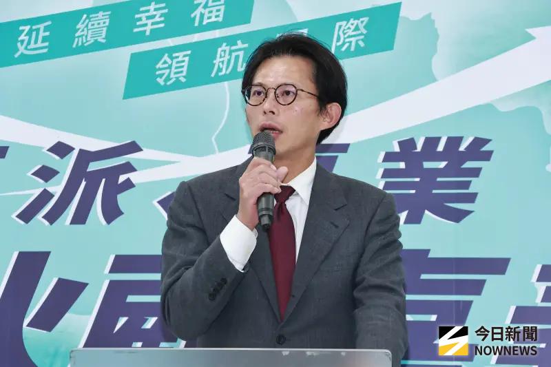 ▲針對賴香伶接苗栗縣副縣長，民眾黨主席黃國昌表示驚訝。（圖／記者吳翊緁攝，2025.12.24）