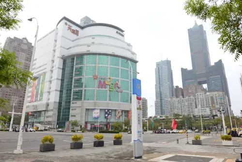 高市115年公告地價平均調幅4.32%　大遠百蟬聯地王
