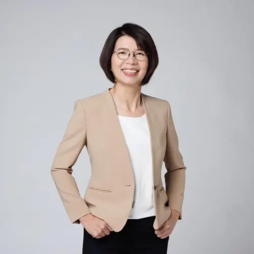 挺陳素月參選彰化縣長！對手黃秀芳盼：黨內團結贏得勝選
