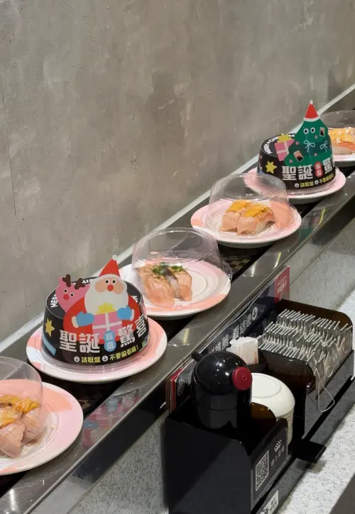 ▲爭鮮迴轉壽司開賣「聖誕驚喜盲盒」。（圖／讀者提供）