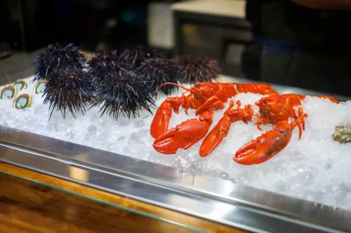 這個直接電！英禁活煮龍蝦、螃蟹因電擊更人道　業者哀嚎
