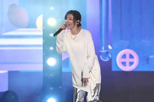 ▲蘇慧倫（如圖）維持得和出道時一模一樣，完全看不出來55歲。（圖／記者朱永強攝影）